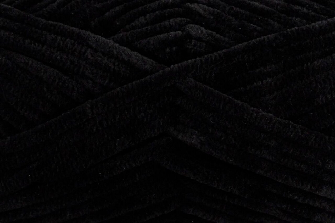 Bella Chenille by Universal Yarn - #112 Black - 100% polyester super bulky yarn